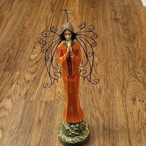 Santos Angel - Southern Living at Home